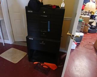 Garage tool chest
