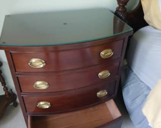 4 drawer bedside table