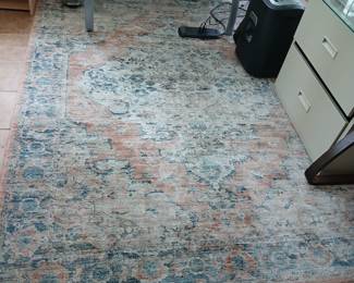 6'6" x 8'9" area rug