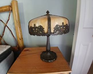 Table lamp