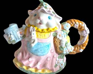 Heritage Mint Miss Bunny Teapot