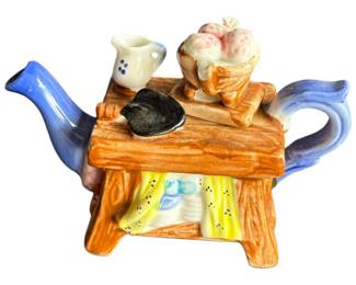 Mini Gardeners Teapot Bench Teapot