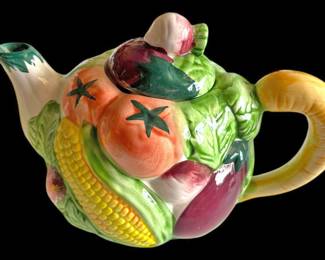 Chang Shong Vegetable Cornucopia Teapot