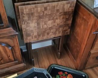 Tray table set