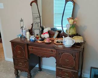 Antique vanity