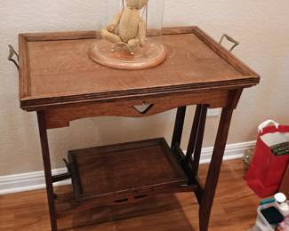 Adorable tray table with lower tray as well