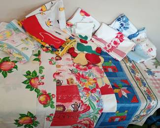 Huge vintage tablecloth collection in excellent condition