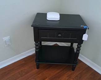 SMALL END TABLE