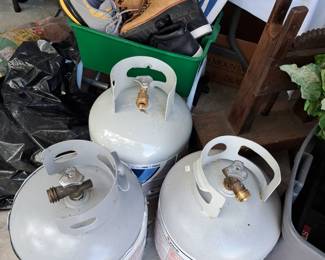 GAS TANKS, MENS LIKE NEW SHOES,