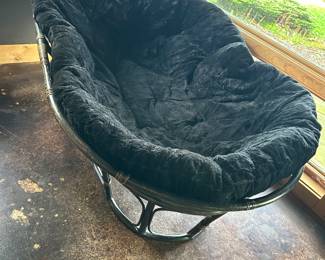 Papasan chair