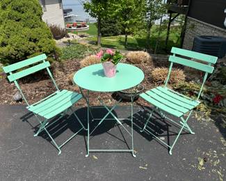Cute bistro table set