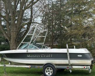 Pre selling Master Craft Pro Star 205,
Year: 2000
Hours: 1156
Sammy Duvall model
$12,000
5.7L