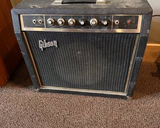 Vintage Gibson speakers ,
Drum set