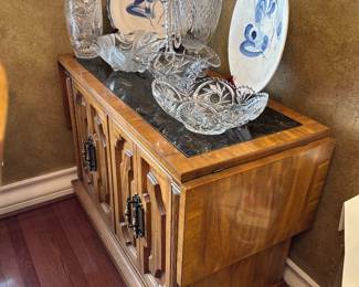 Flip top mid- century sideboard/bar
