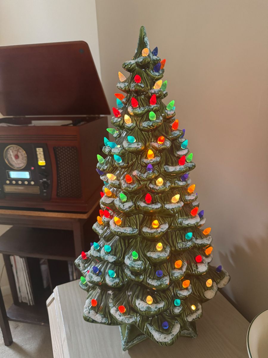 Vintage Ceramic Music Box Christmas Tree