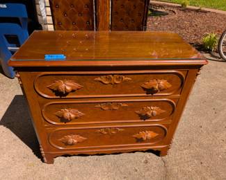 $80/OBO Dresser