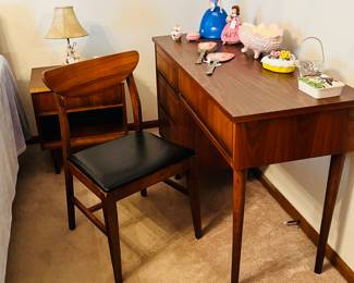 Mis-Century desk/Vanity and chair.
