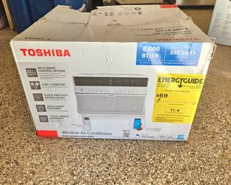 NIB Toshiba Window AC Unit Model RAC-WK0812ESC WRU - 8,000 BTUs Covers 350 Sq. Feet