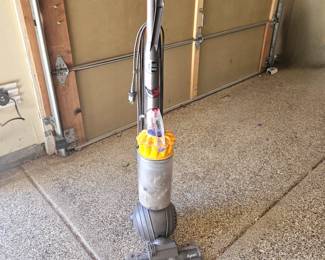 Dyson DC 40 Upright Swivel Vacuum - Multi Floor Surface