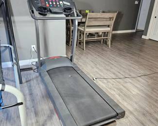 - Life Fitness T3 Treadmill - Home Fitness Equipment. Smaller size, front Wheels for Moving