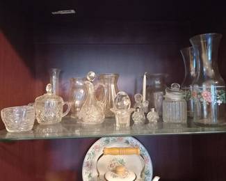 Collection of crystal and glass vases and decorative pieces