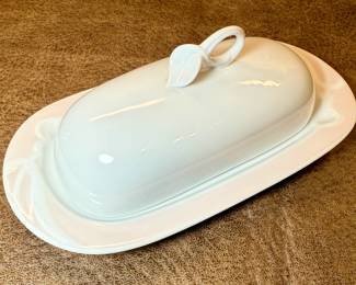 Mikasa Classic Flair Peach Butterdish