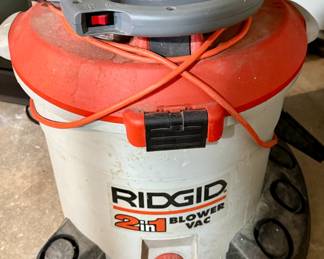 Ridgid 2 in 1 Wet/Dry Vacuum with Detachable Handheld Blower