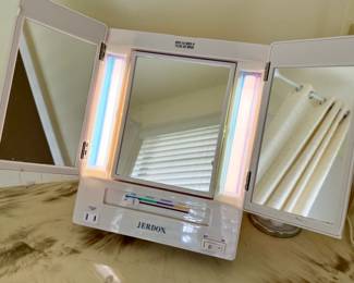 Jerdon Electric Tri-Fold Two-Side Lighted Makeup Mirror