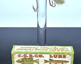 Vintage wood Creek Chub Bait Co. fishing lure & box. Surface Ding Bat