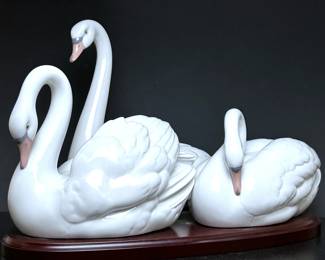 LLADRO Porcelain