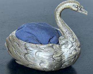 Silver '800' Swan pin cushion