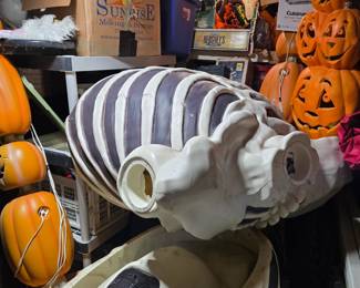 Ground breaker skeleton