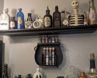Tons of fun indoor halloween decor! Spiders, pumpkins and skulls oh my!