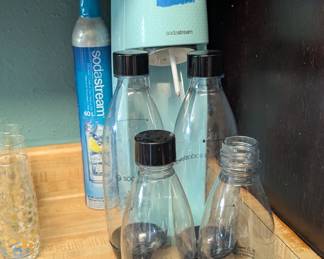 Soda stream with extra bottles and full tank $30