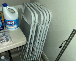 SEVERAL FOLDING CHAIRS
