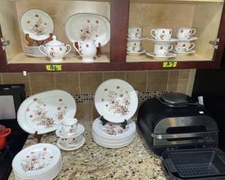 NORITAKE VERSATONE DINNERWARE