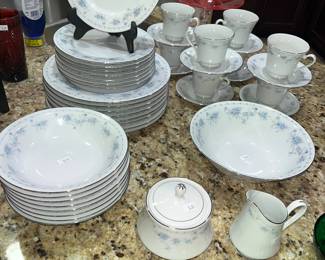 ANOTHER DINNERWARE SET