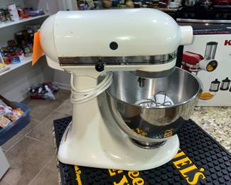 KITCHENAID STAND MIXER