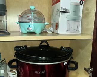 CROCK POT, FOOD CHOPPER
