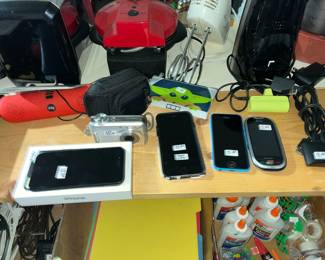 IPHONES
