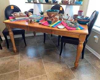 SOLID WOOD TABLE w/ LEAF