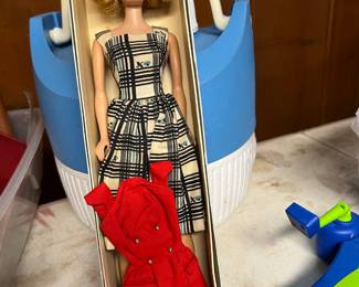 Vintage Midge doll in original box