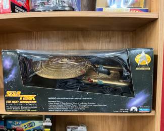 Star Trek The Next Generation 7th Anniversary Special Collector's Edition Starship Enterprise