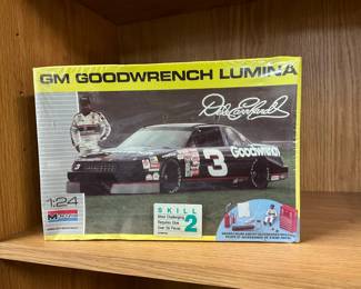 Monogram Model Kit Dale Earnhardt #3 GM Goodwrench Lumina