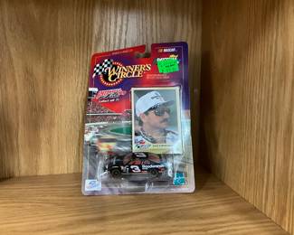 1999 Winners Circle Speedweeks Diecast Car w/Dale Earnhardt #3 Toy