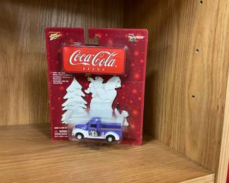 Johnny Lightning Coca-Cola Die Cast Playing Mantis Truck Toy