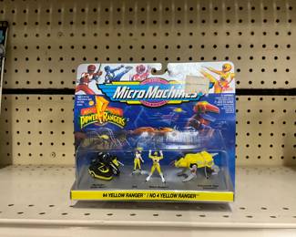 Galoob Toys Micro Machines Power Rangers #4 Yellow Ranger Action Figure Toy