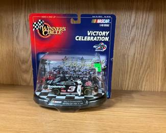 Winners Circle Victory Celebration NASCAR Dale Earnhardt #3 Daytona 500 1998 Die Cast Car