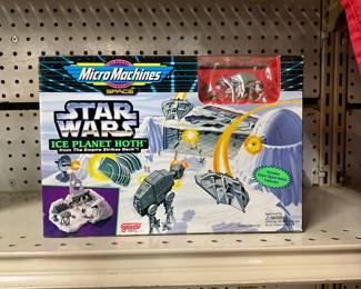 1994 Micro Machines Star Wars Ice Planet Hoth Toy