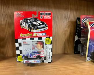 1995 Racing Champions NASCAR Die Cast Stock Car w/Card w/Todd Bodine Toy